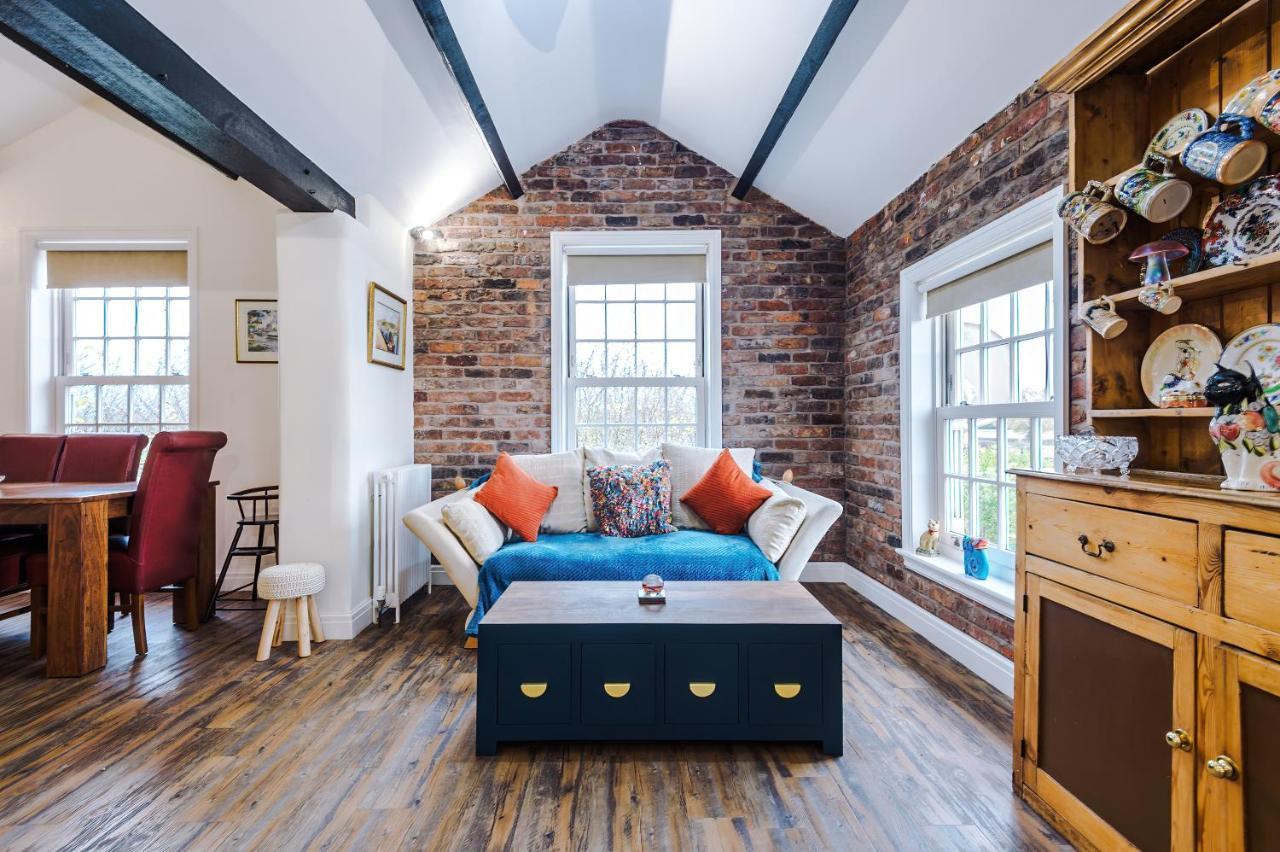 Belvedere House - Serene Countryside Escape - 4 Bedrooms Sleeps 8 Sandbach Exterior foto